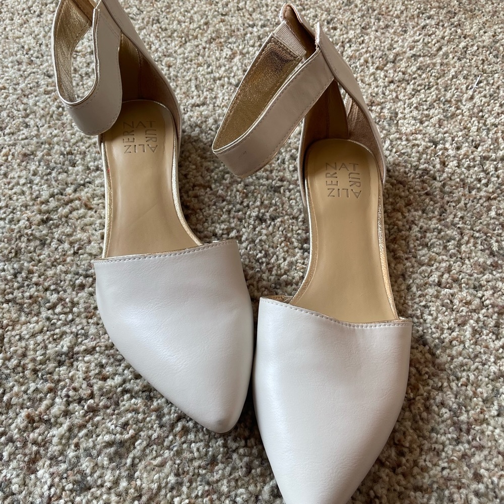 White flat wedding shoes size 8.5